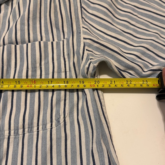 Vintage 90’s Coliseum World Explorer Blue Striped Button Down Shirt - Picture 3 of 6